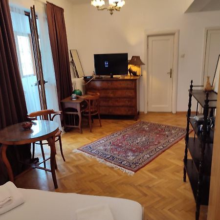 Accommodation Ateneu Palace Бухарест Екстер'єр фото