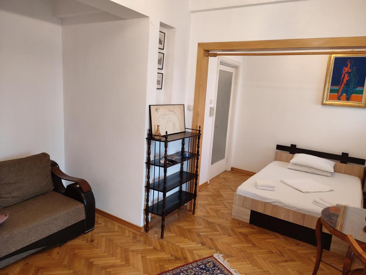 Accommodation Ateneu Palace Бухарест Екстер'єр фото