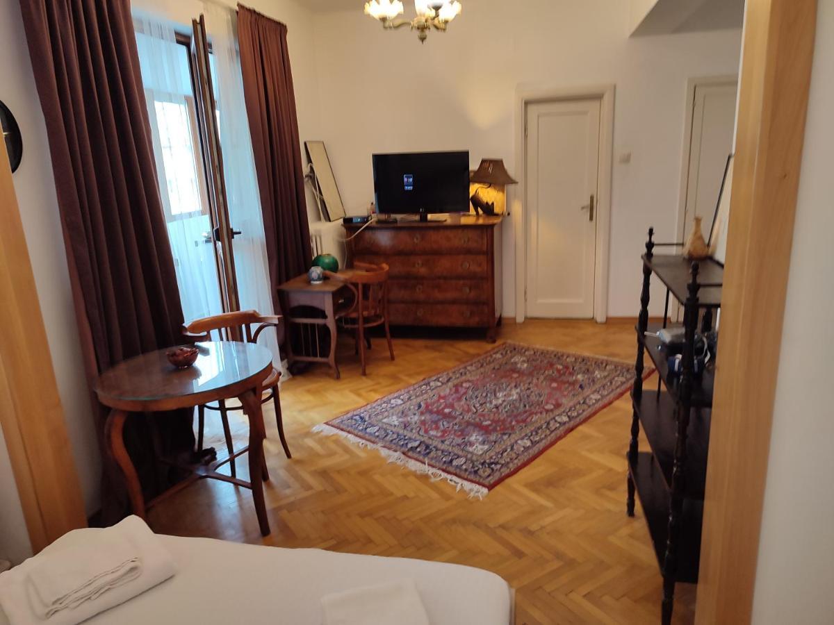 Accommodation Ateneu Palace Бухарест Екстер'єр фото
